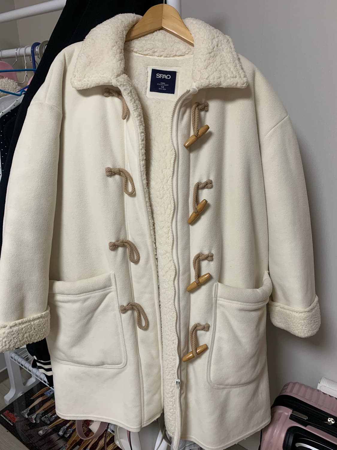 스파오 떡볶이코트 상품이미지3