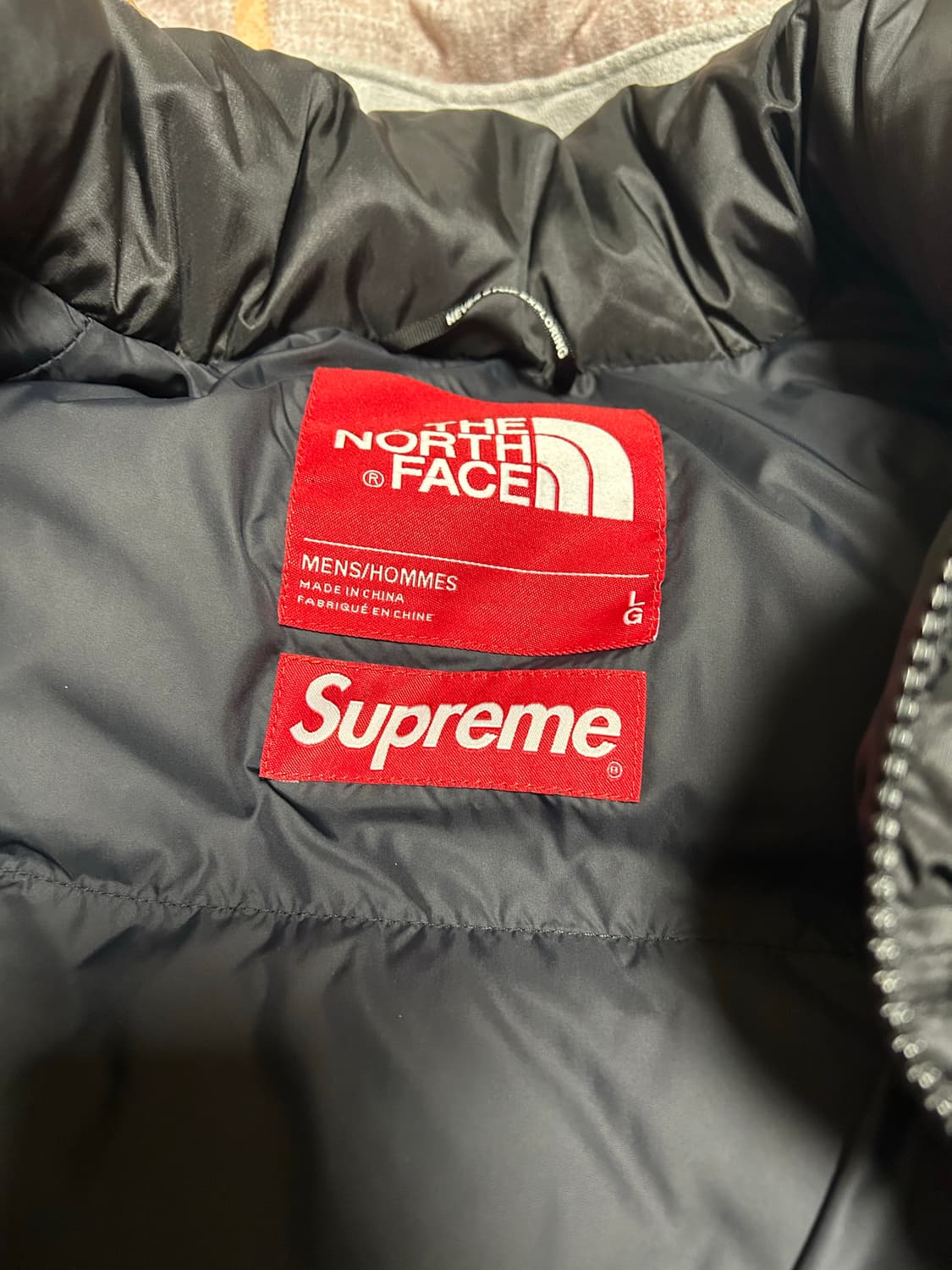 슈프림노스페이스 블리치드데님 패딩 판먀 상품이미지4