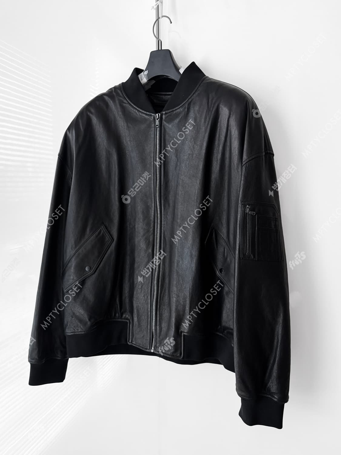 [L] 질스튜어트 뉴욕 램스킨 가죽 후드 MA-1 마원 점퍼 상품이미지4