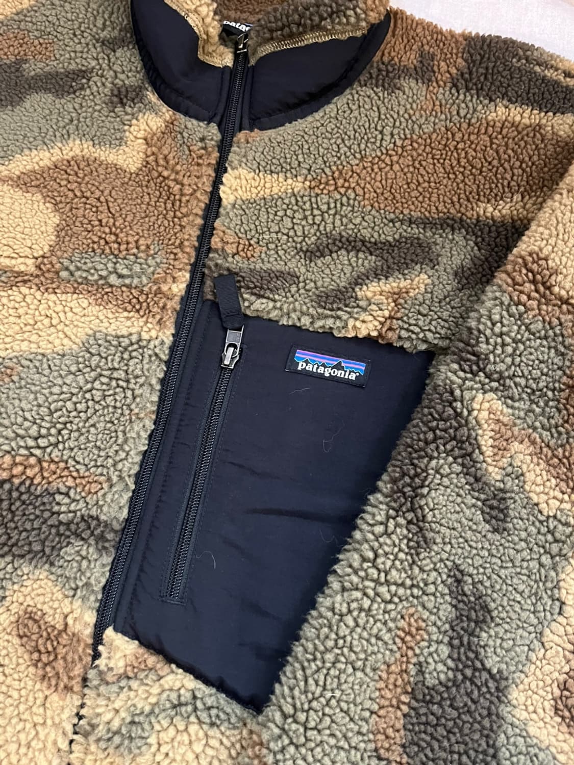 파타고니아 레트로 클래식 카모 플리스 자켓 양털 후리스 점퍼 상품이미지2