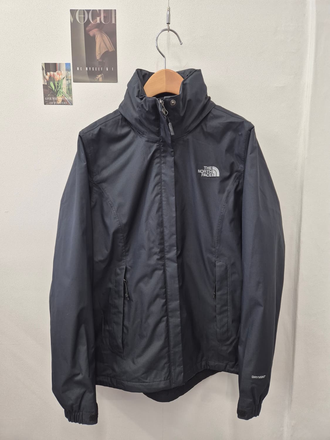 노스페이스의 드라이벤트 여성 바람막이 자켓  S
 상품이미지1