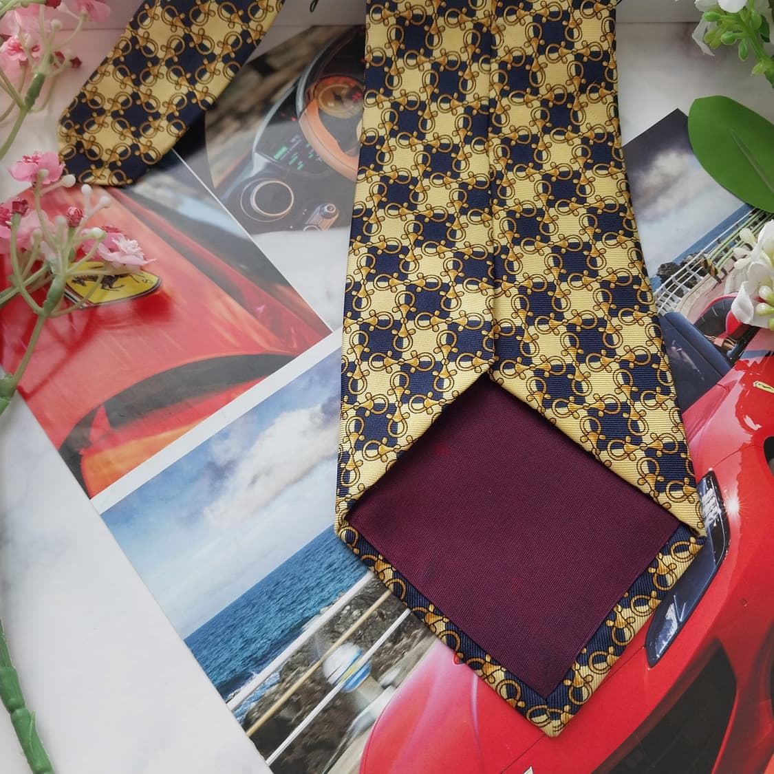 버버리 실크 골드&네이비 패턴 넥타이 9.4cm A+등급 K1805
 상품이미지5