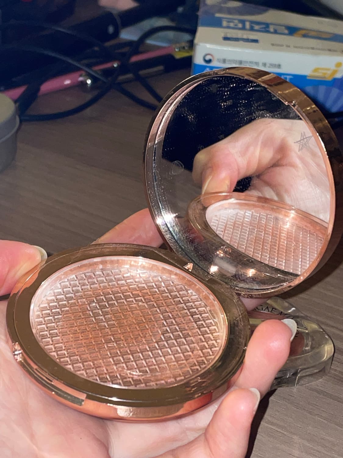 샬롯틸버리 홀리데이 하트포켓미러 로즈골드 거울 바비브라운 세일러문 스타 상품이미지9