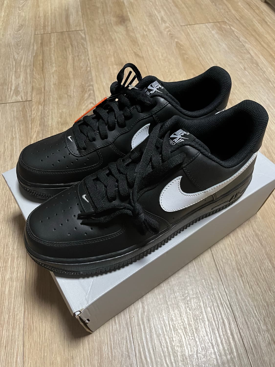 [새 상품] 나이키 에어 포스 285 상품이미지1