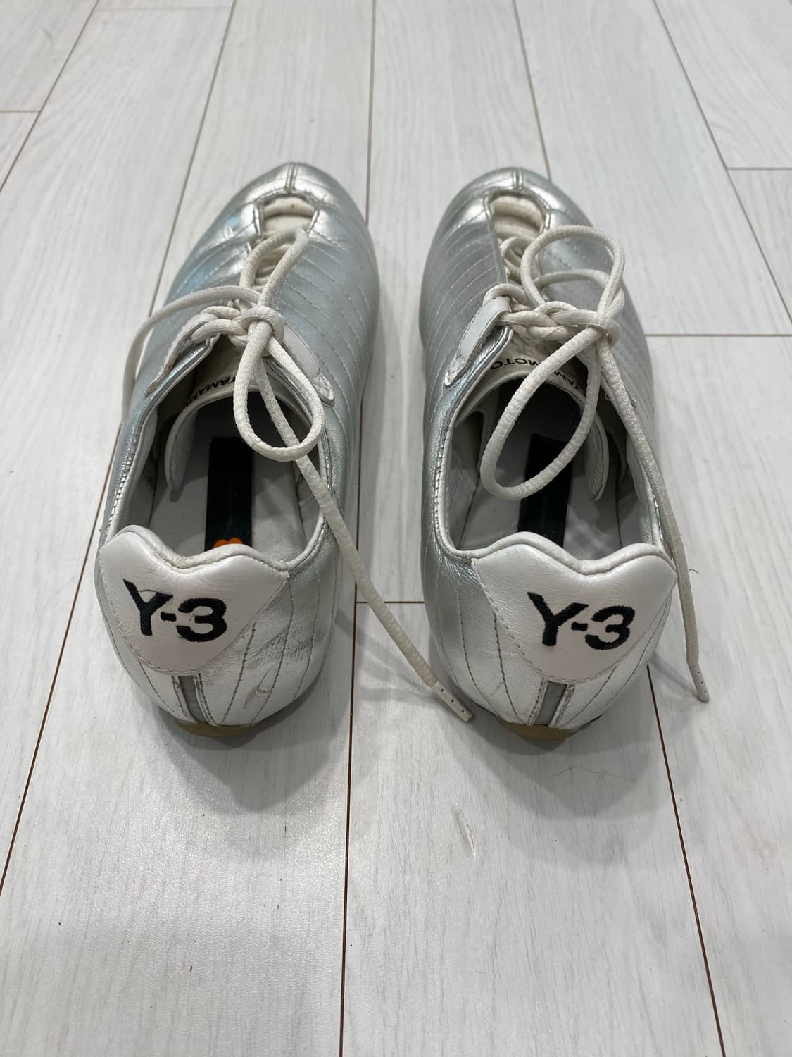 요지야마모토 Y-3 실버 스니커즈 상품이미지3
