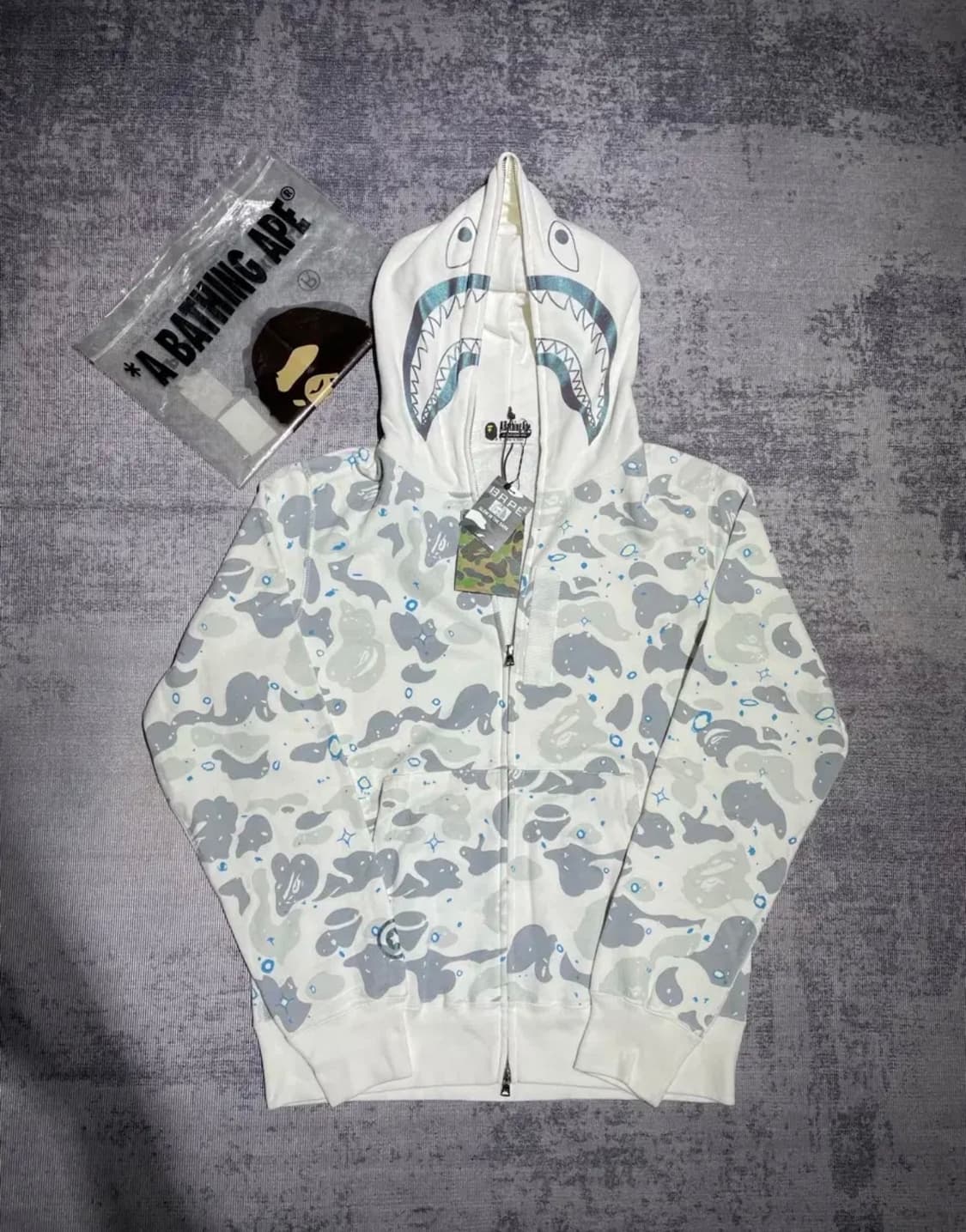베이프 정품 샤크 스페이스카모 화이트 후드집업 L 사이즈 상품이미지1