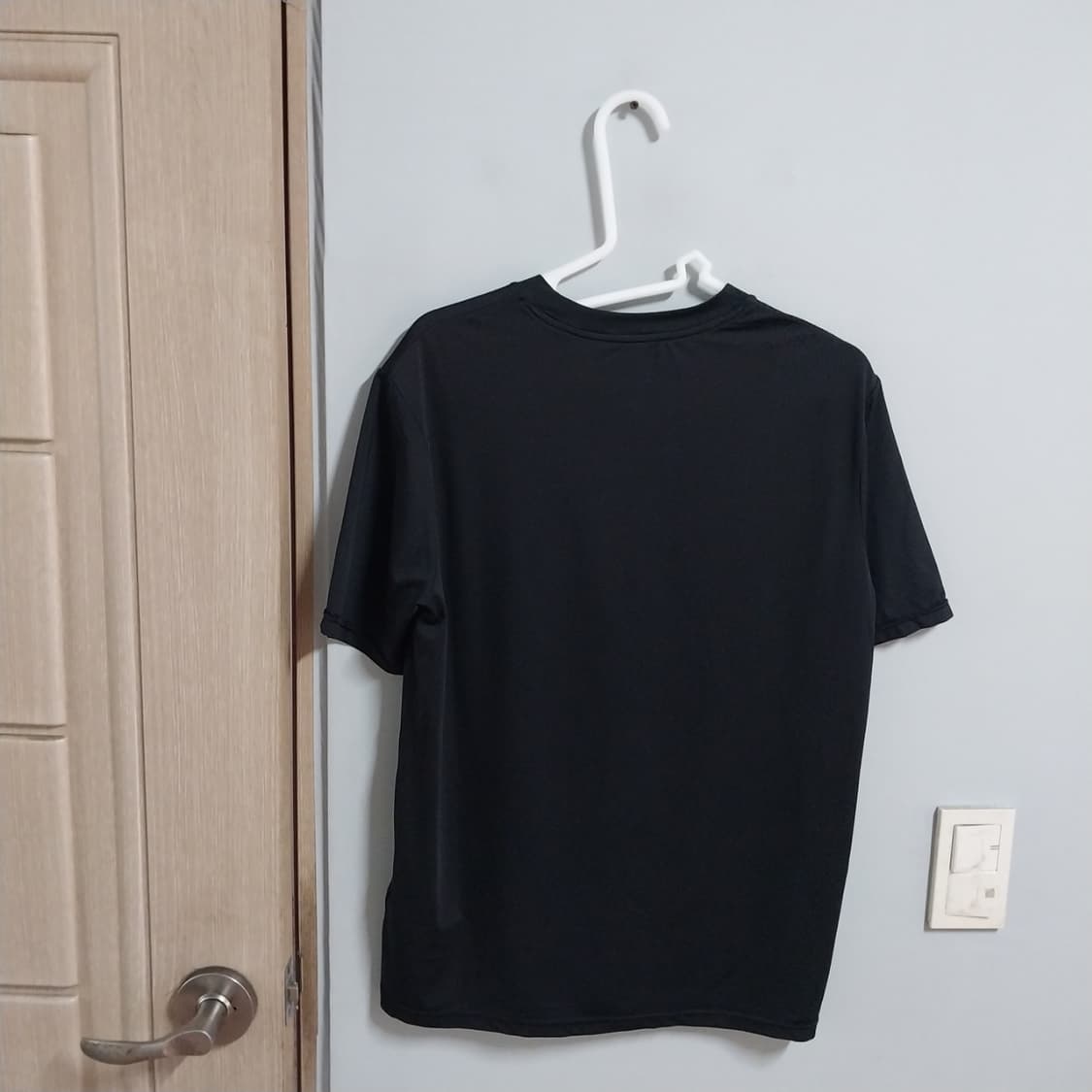 아디다스 기능성원단 남성95 사이즈  상품이미지3