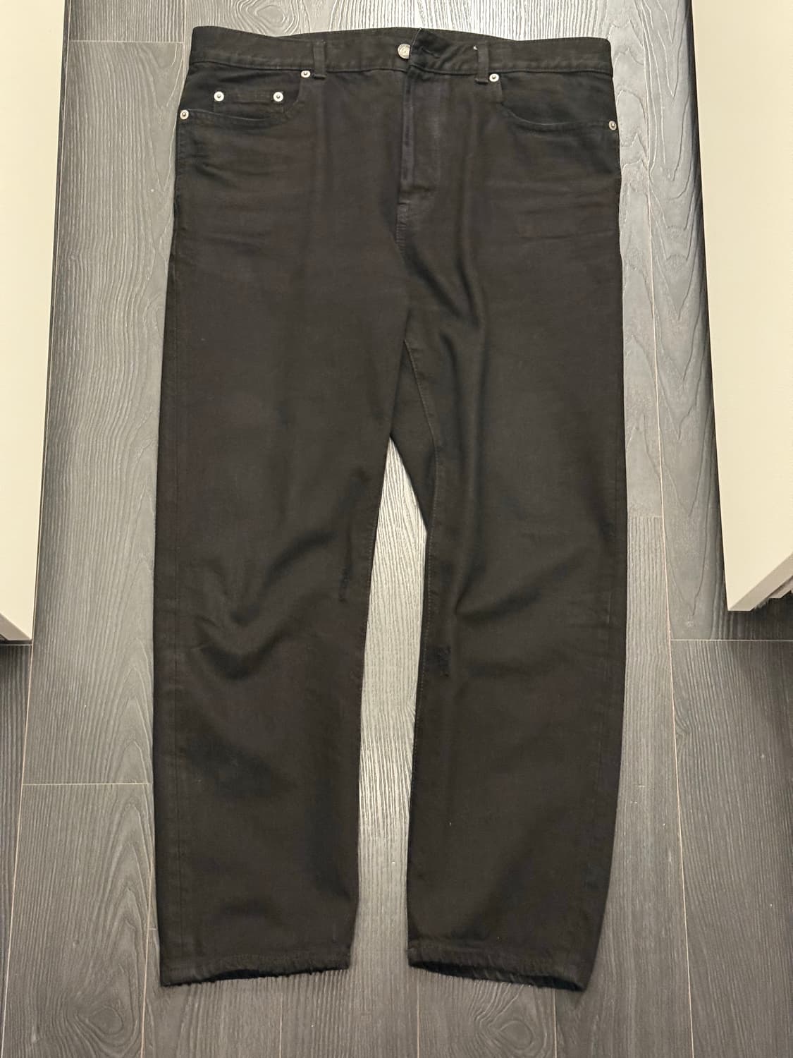 생로랑 스트레이트 핏 블랙 데님 33 상품이미지1