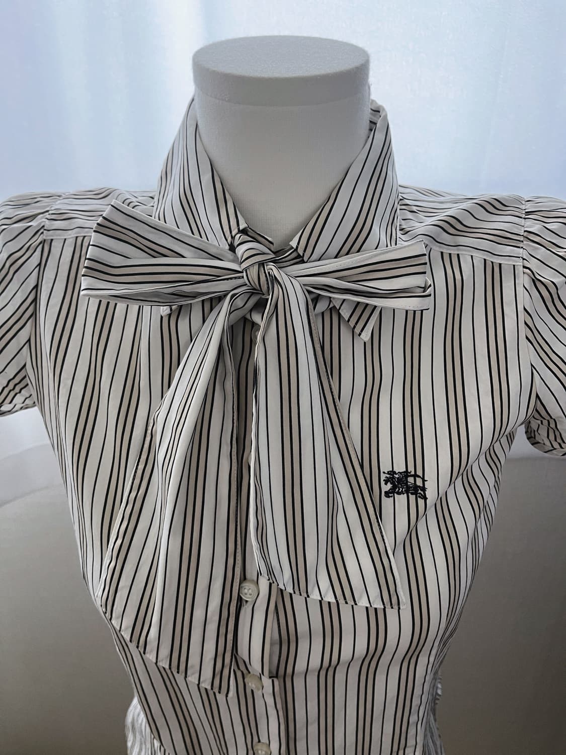 대대장!!) Burberry 블루라벨 라떼갸루 리본 블라우스 상품이미지1