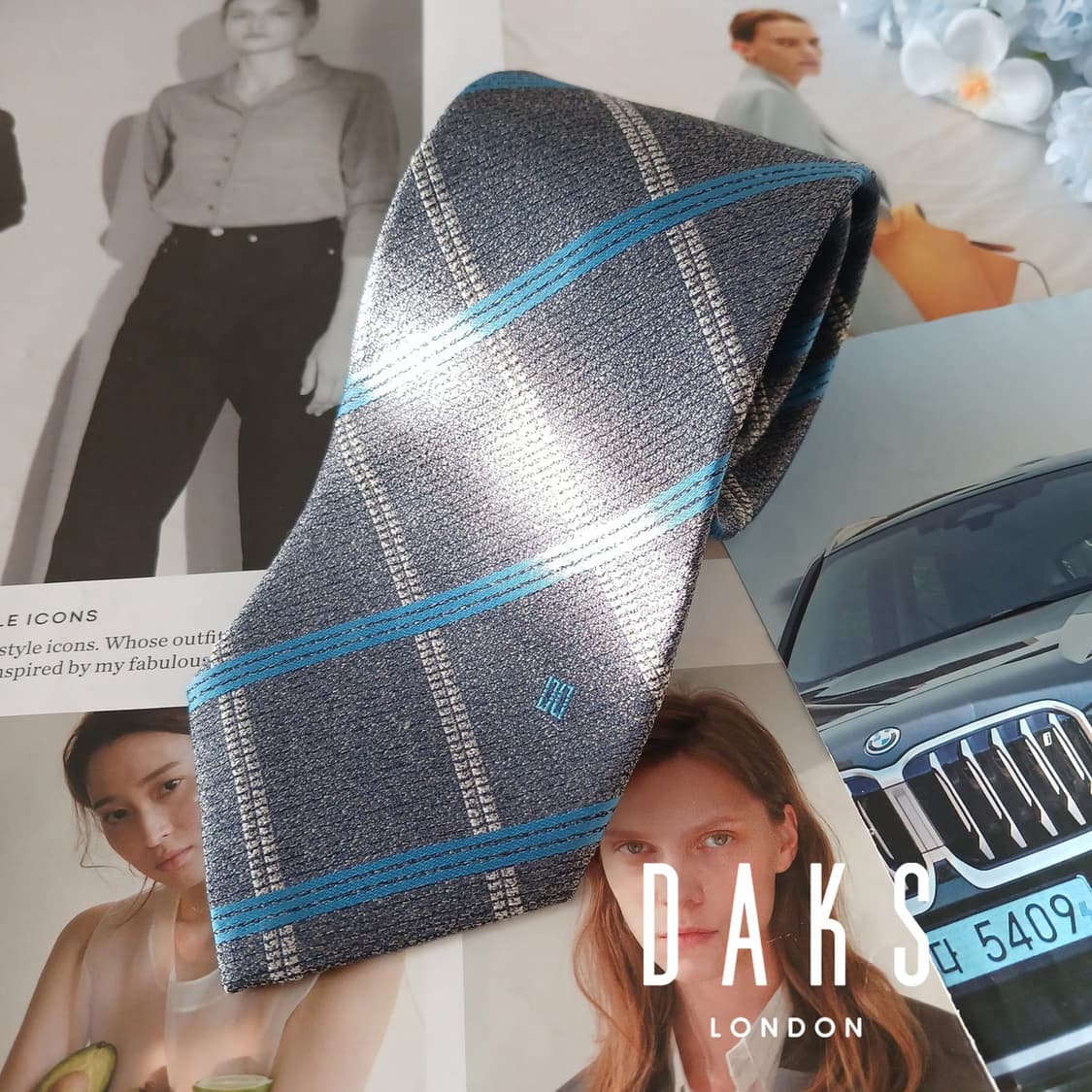 닥스 실크 그레이 스트라이프 넥타이 8.4cm A+등급 A19371
 상품이미지1