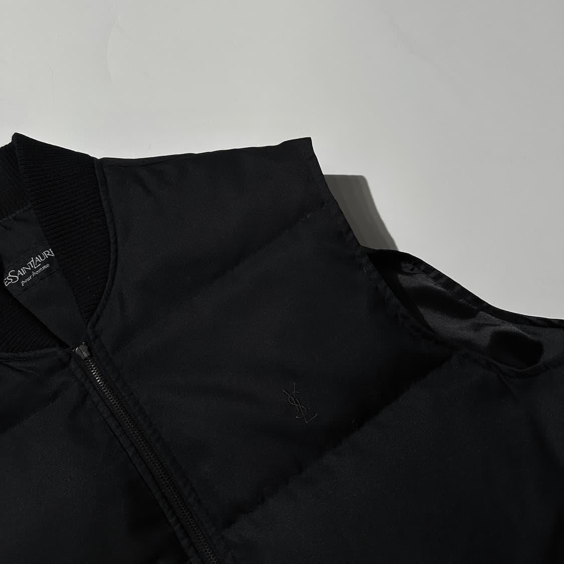 입생로랑 덕다운 라이너 베스트 투인원 자켓 블랙 상품이미지9