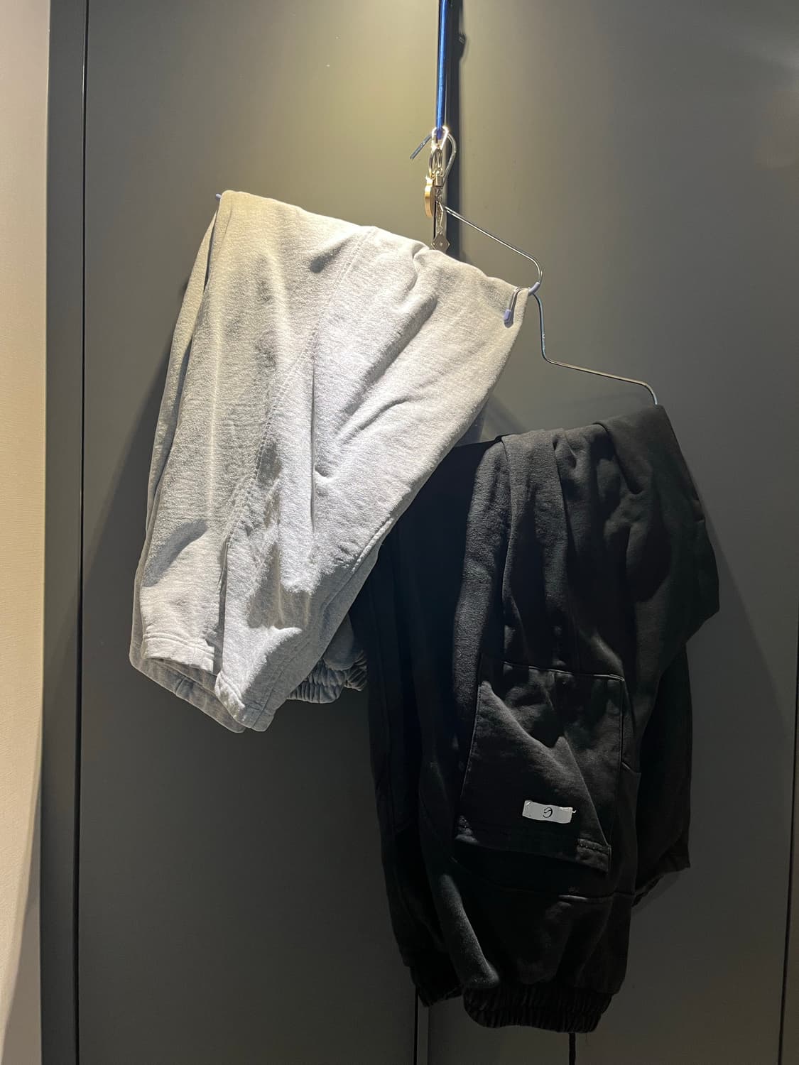 뉴치프시크dp 스웻 그레이 블랙 일괄 상품이미지2
