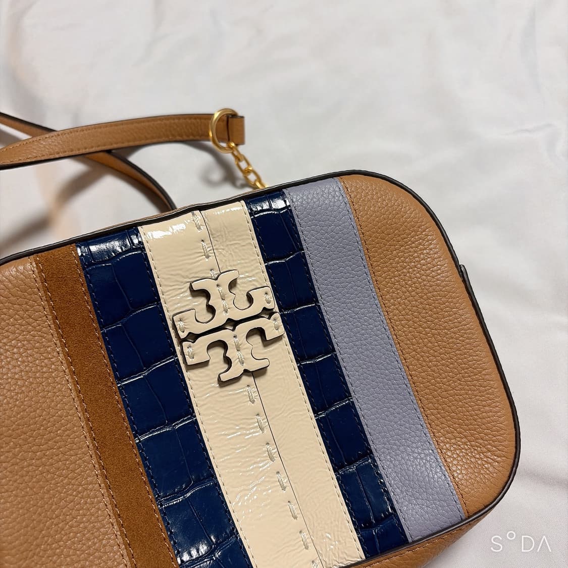 토리버치 스트라이프 크로스백 상품이미지3