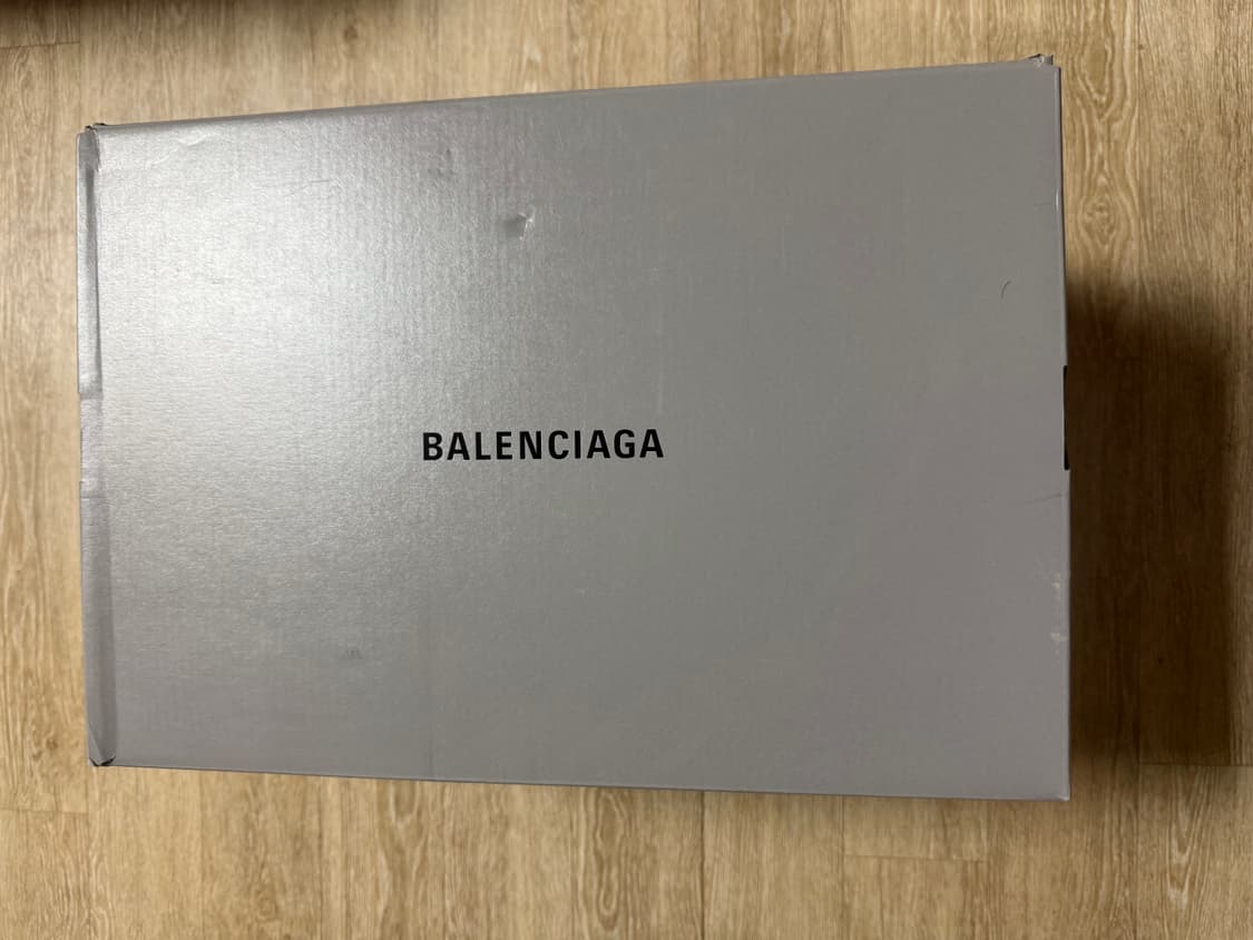 발렌시아가 스테이플러 실버 그레이 44사이즈 상품이미지2