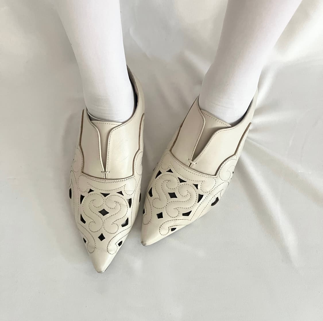 Ivory leather carving ৎ୭ flats 상품이미지4