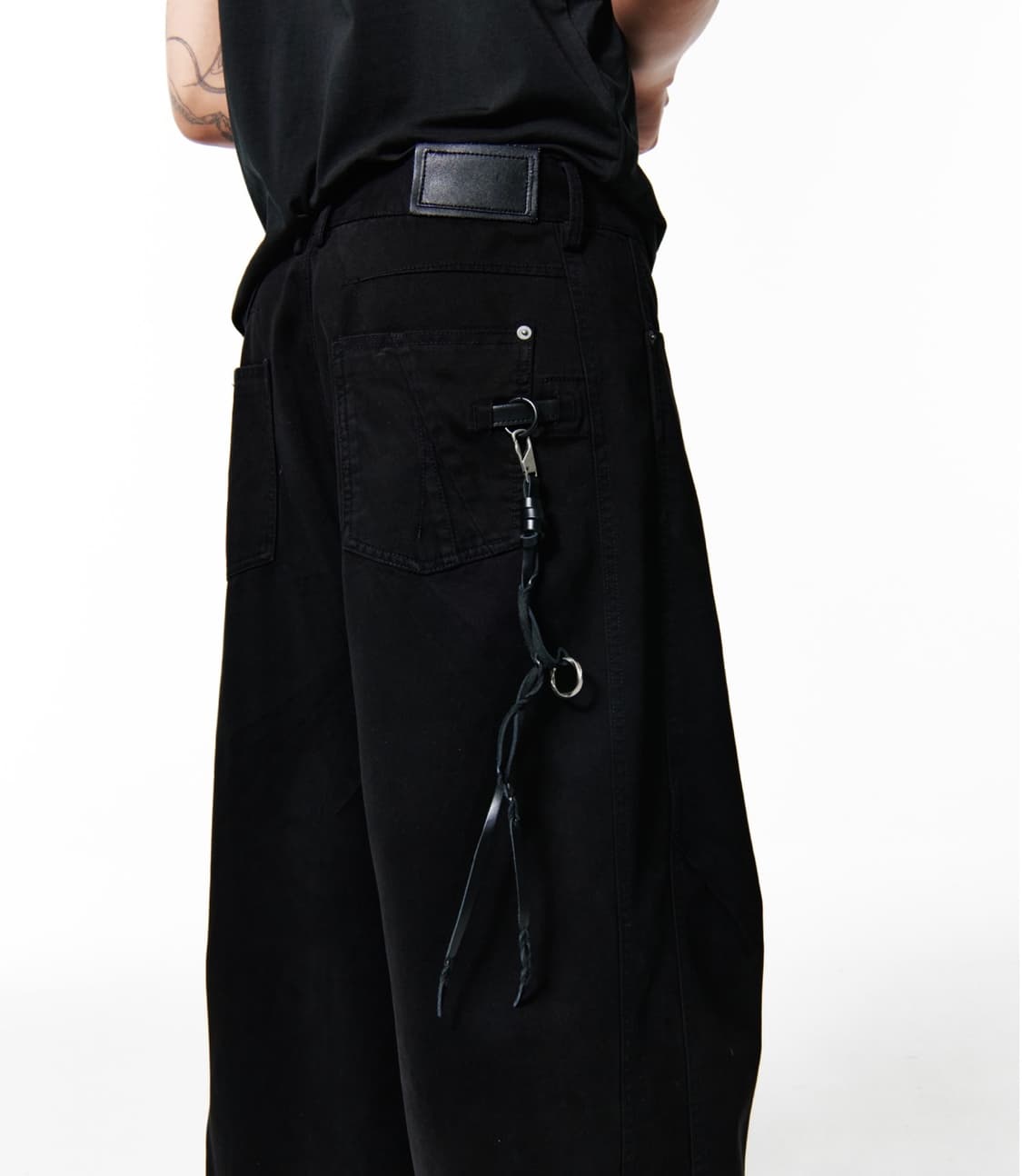 Xlim 엑슬림EP.7 SYNOPSIS 01 TROUSERS s 상품이미지1