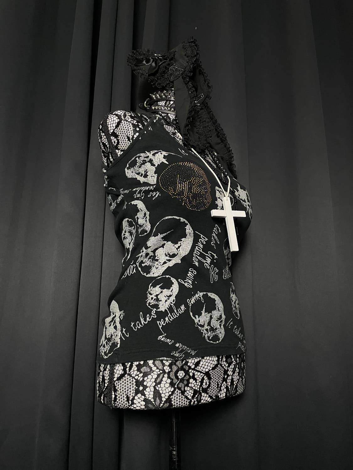 JPN 펑크 스컬 해골 큐빅 프린팅 핫픽스 블랙 슬리브리스 나시 상품이미지3