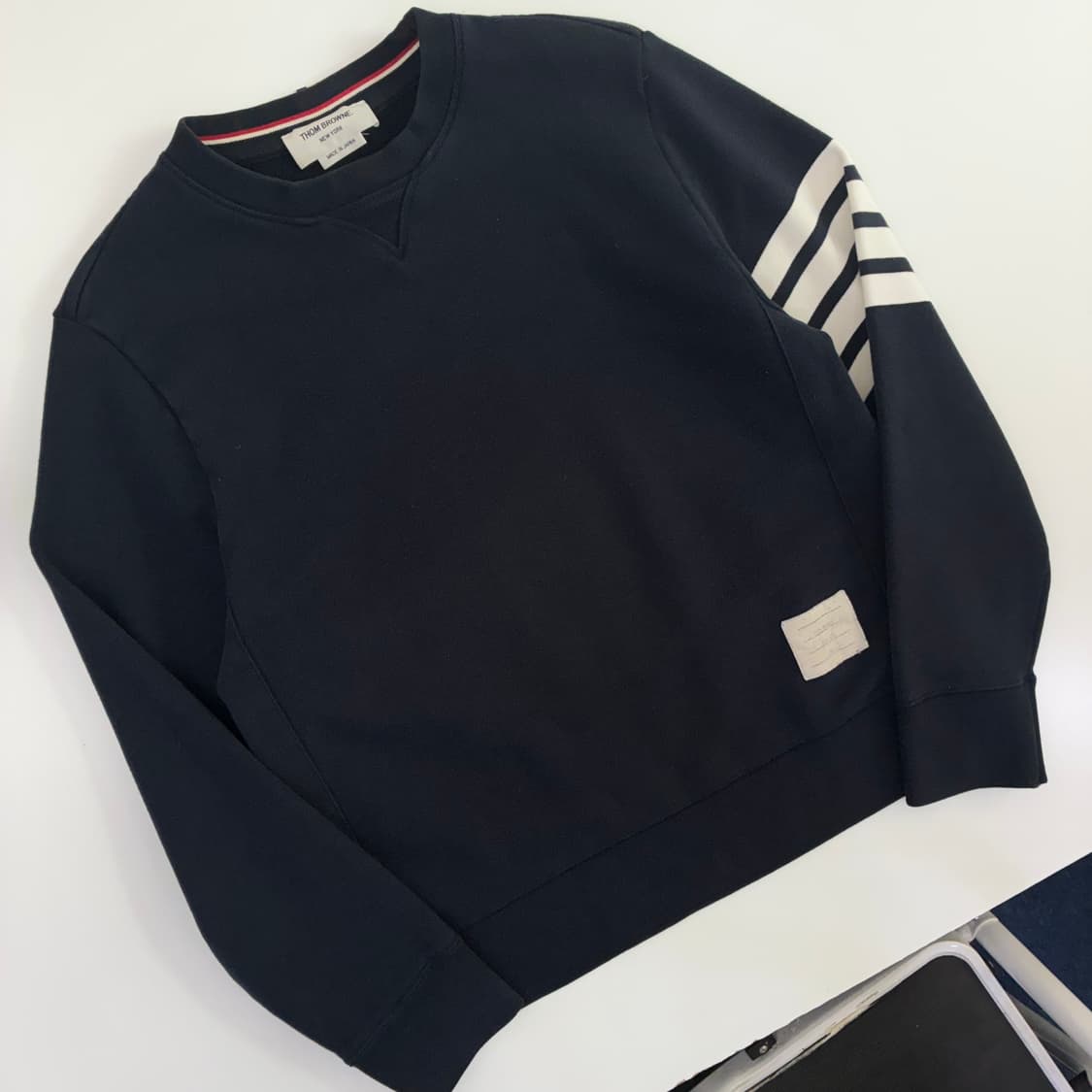 Thom Browne 톰브라운 사선 완장 맨투맨 상품이미지2