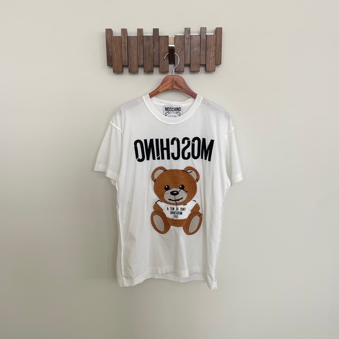 모스키노 XS|공용95 인사이드 아웃 테디 베어 티셔츠 화이트 상품이미지1