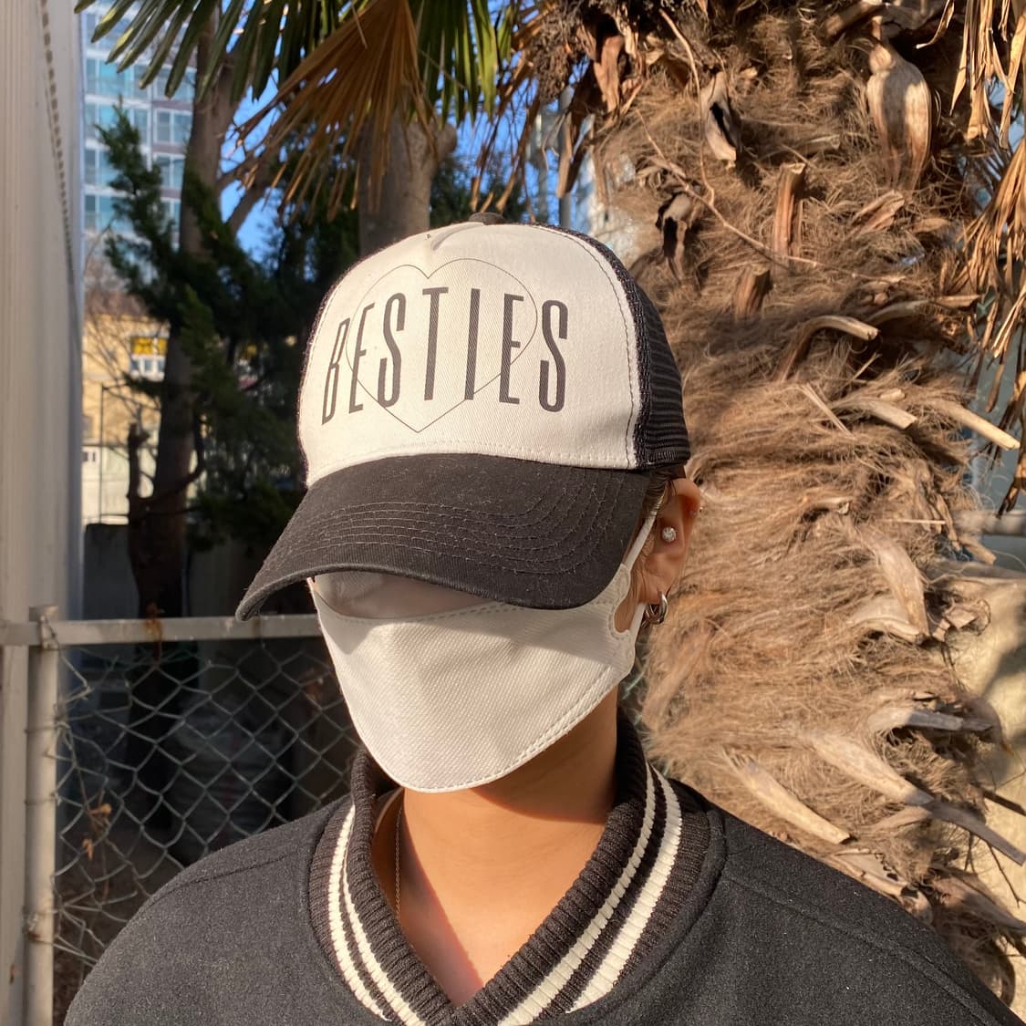 BESTIES 하트 트러커 캡 상품이미지2