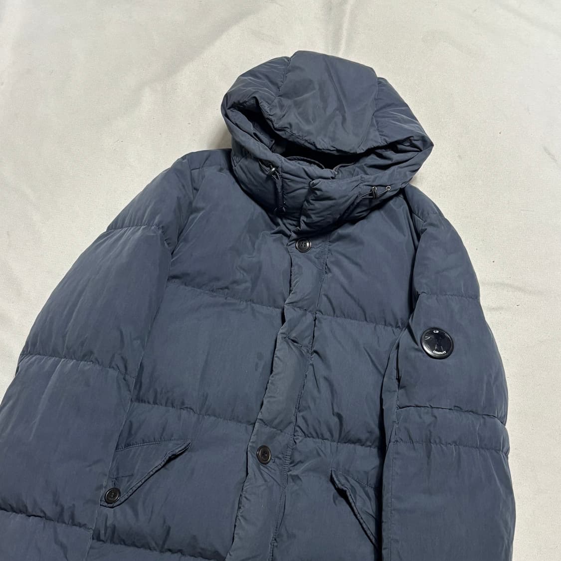 50 C.P.컴퍼니 렌즈와펜 가먼트 다이드 롱패딩 상품이미지1