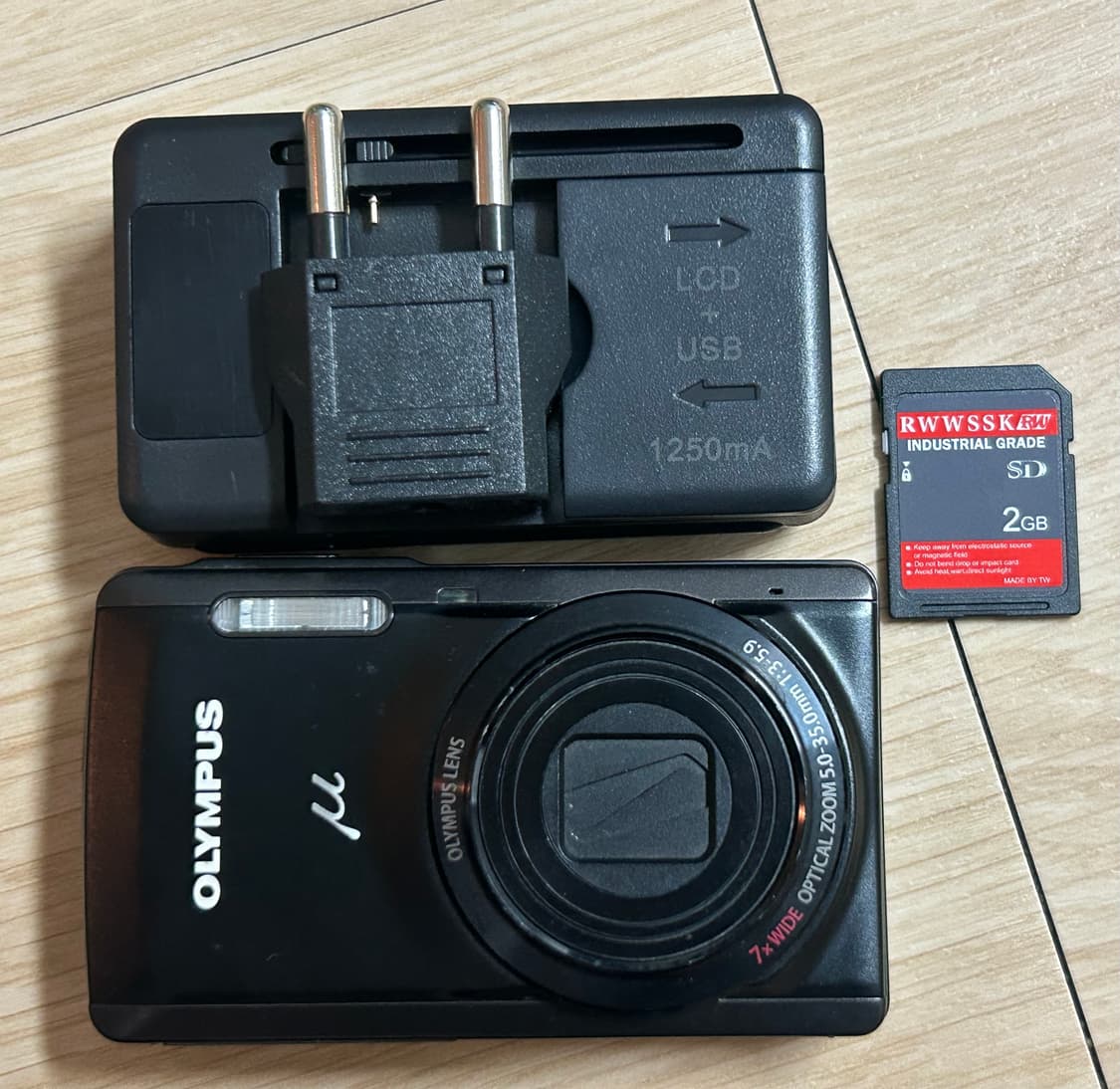 올림푸스 뮤7050 블랙디카(소프트포커스o) 상품이미지1