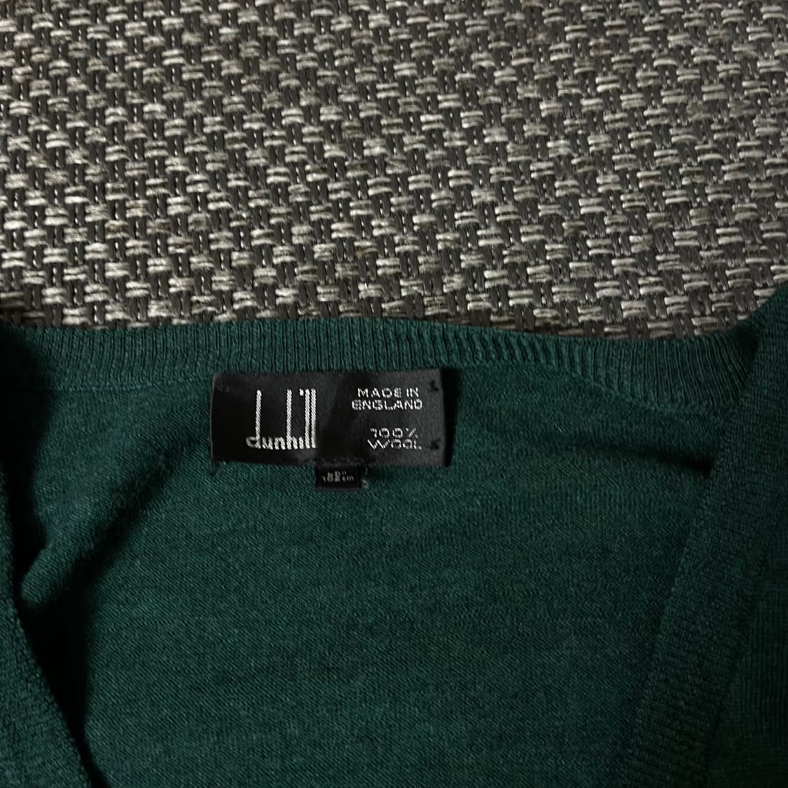 던힐 딥그린 브이넥 울 100 긴팔 니트 상품이미지4