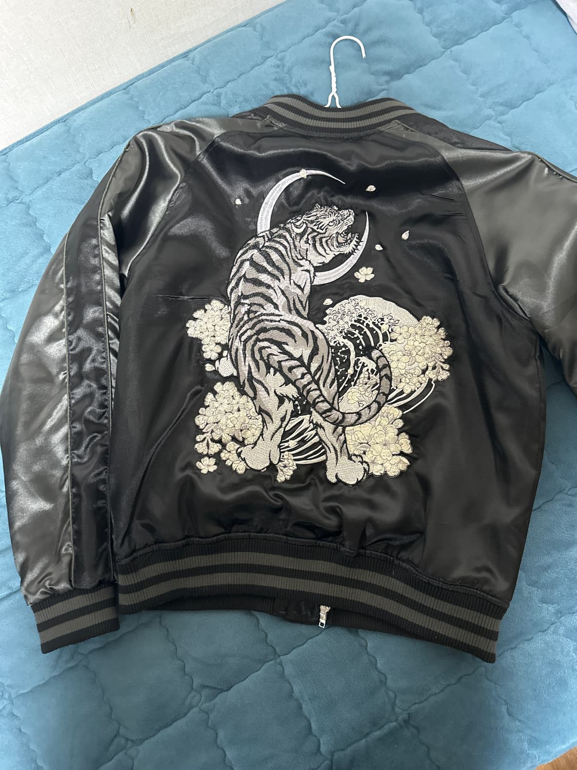 오보로 백호 자수 스카쟌 L 상품이미지1