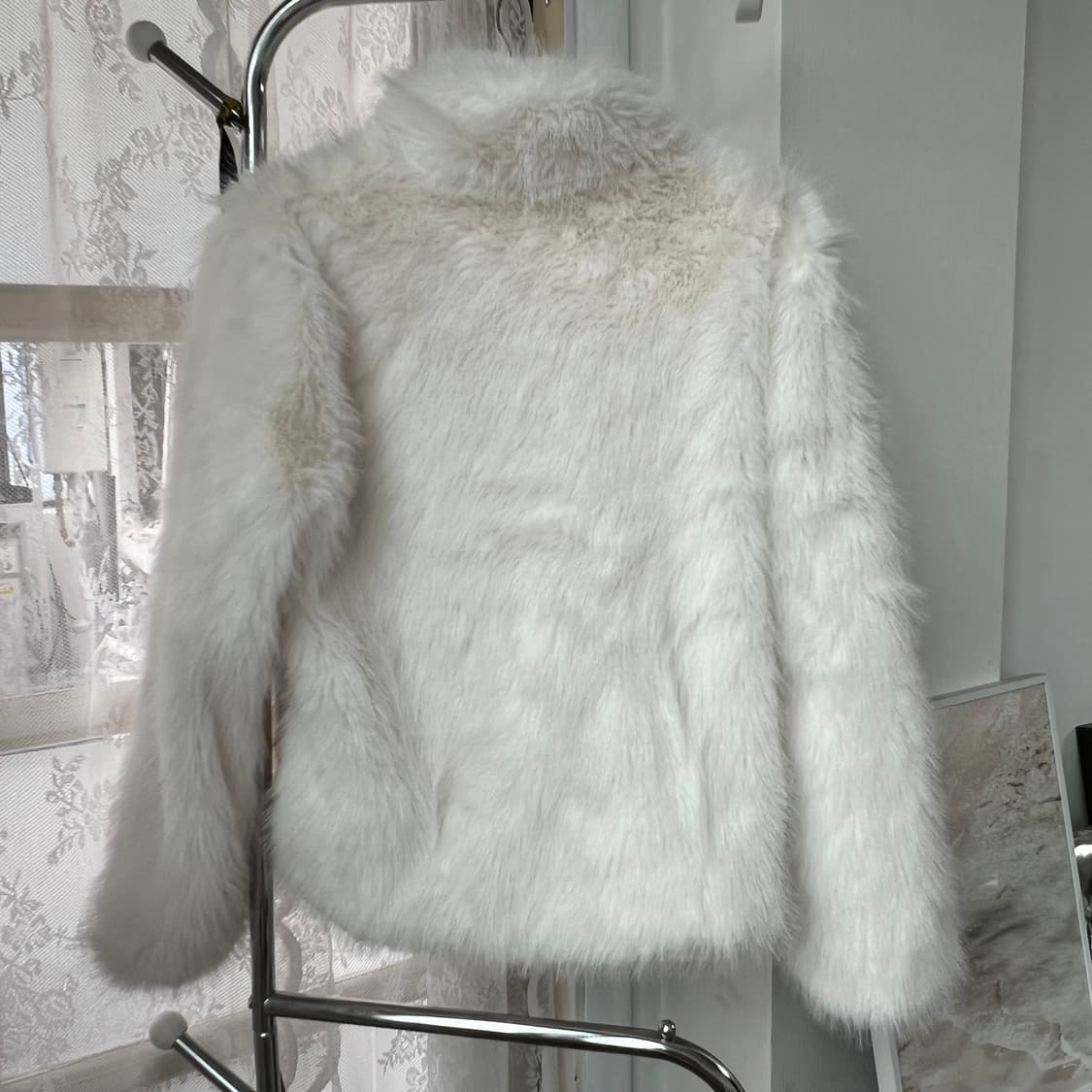 [새상품]금장더블 버튼 아이보리 퍼 자켓 상품이미지6