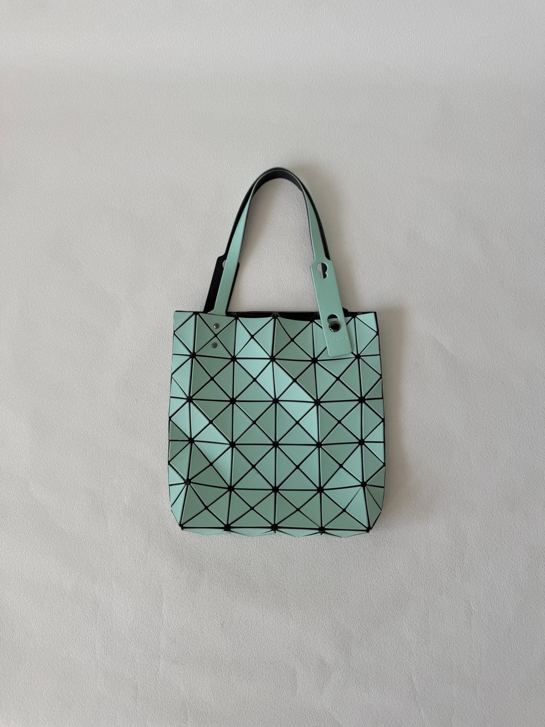 이세미야케(ISSEY MIYAKE) BAOBAO 토트백 상품이미지1