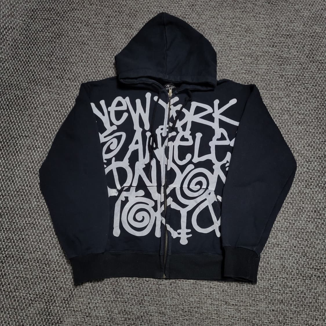 스투시 월드투어 빅로고 후드집업 M 상품이미지3