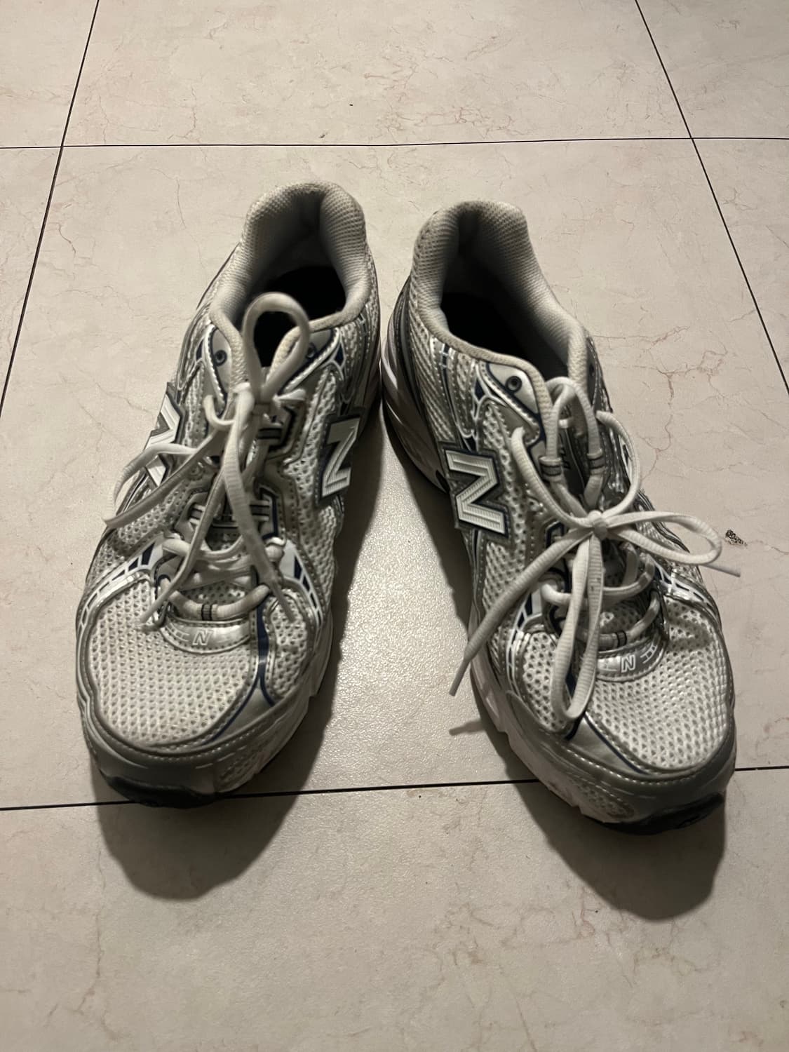 뉴발란스 740 화이트 실버 275mm 상품이미지2