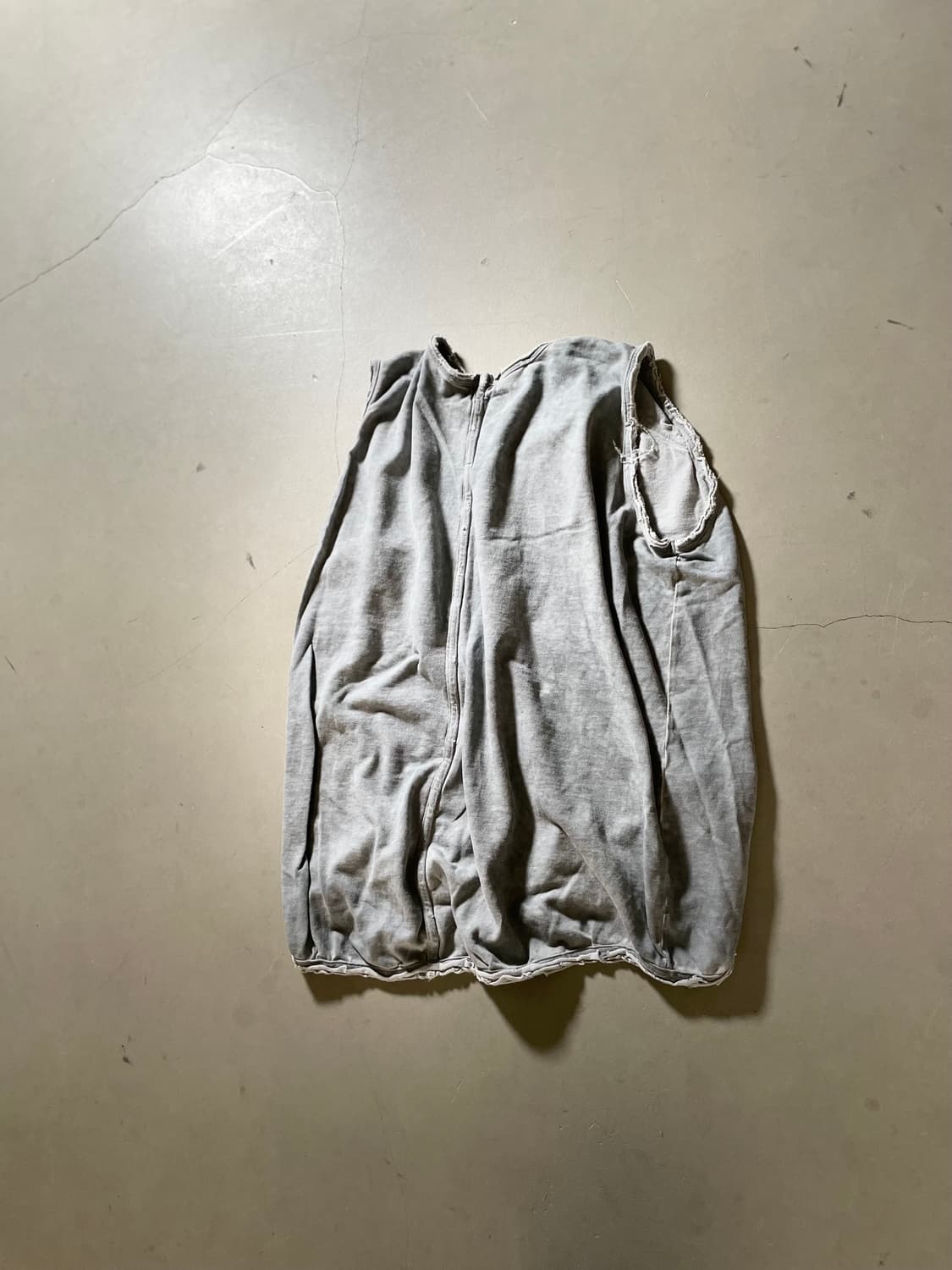 KZ Atelier Custom Distressed Sweat Top 상품이미지4