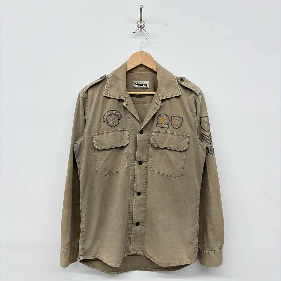 히스테릭 글래머 패치 셔츠 카키 남/S 상품이미지1