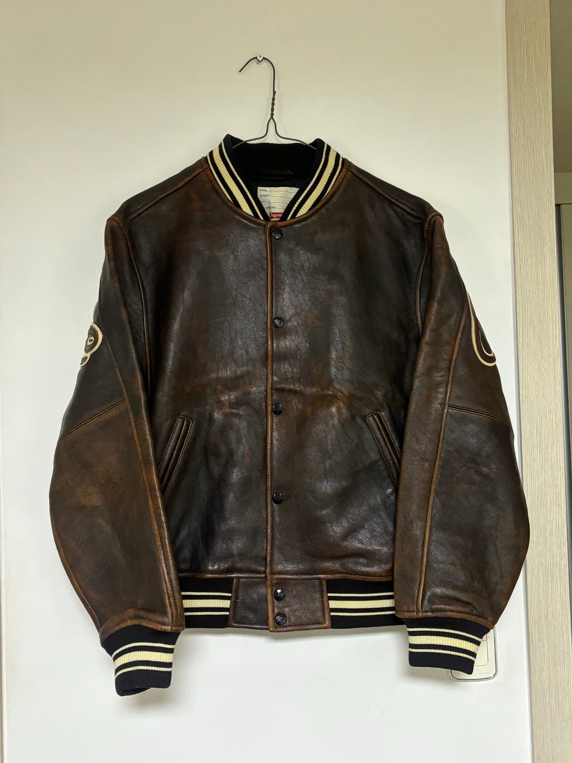 슈프림 원레더 바시티 블랙 상품이미지2