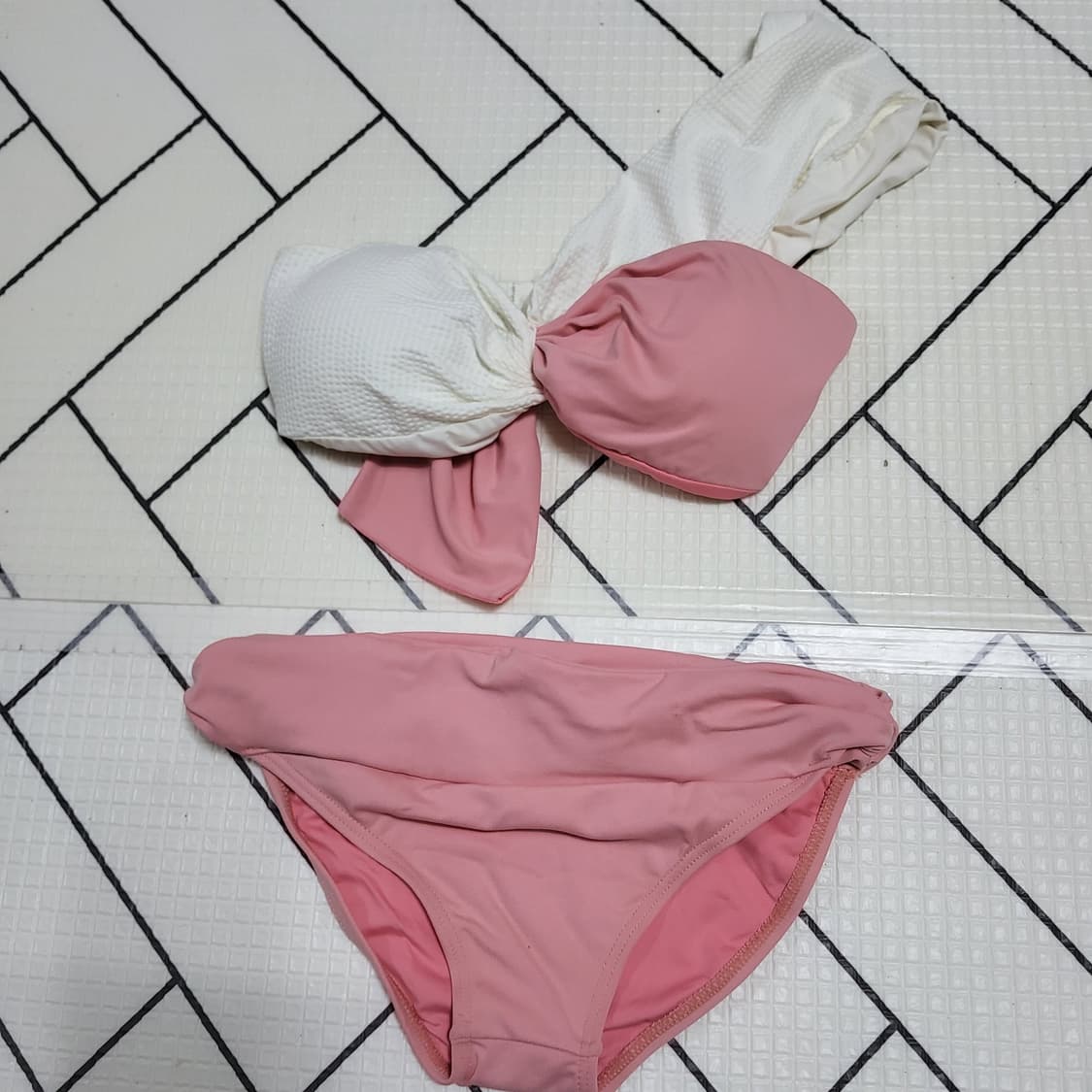 새상품 비키니 핑크 화이트 스윔수트 여자 수영복 44 55 상품이미지2