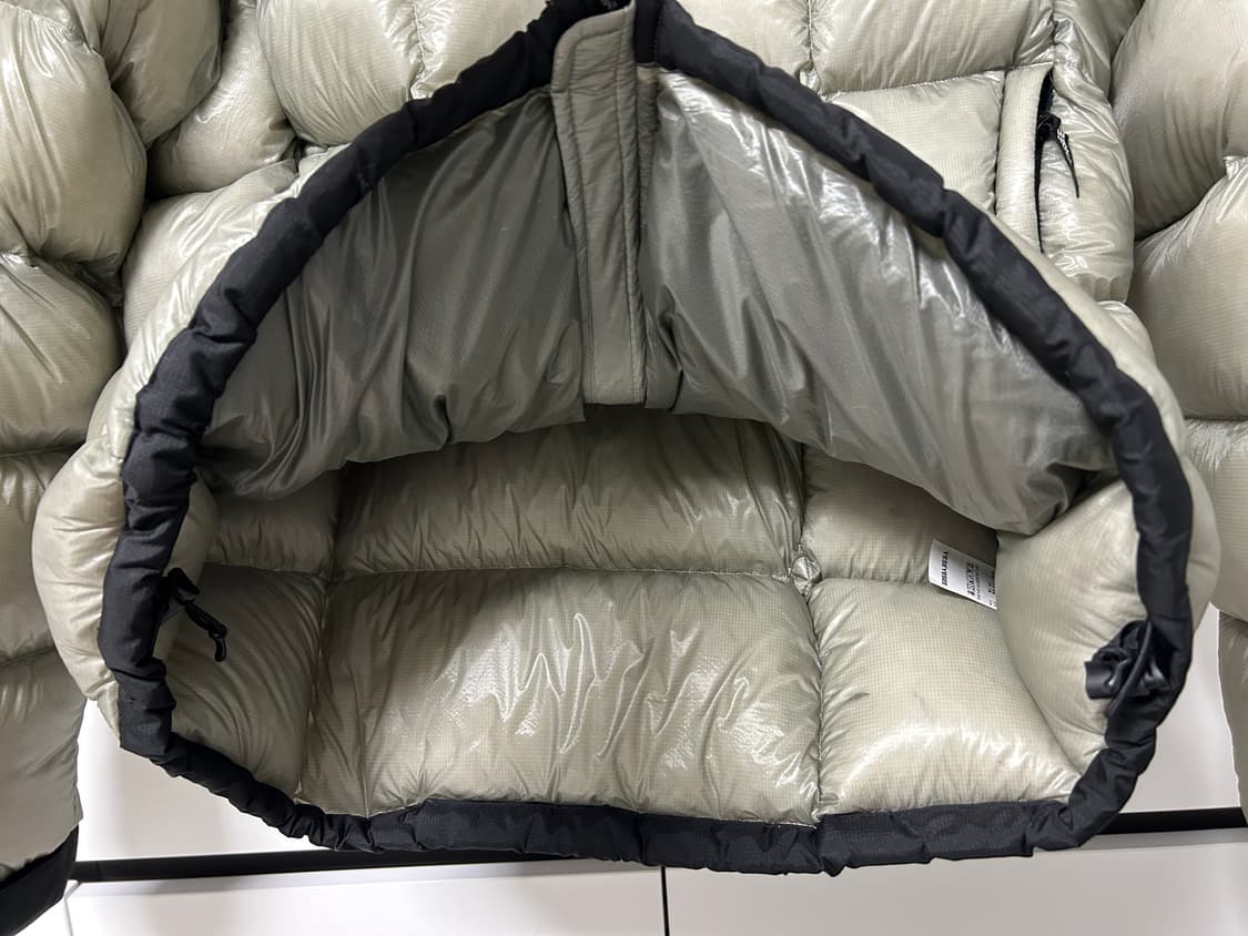 예스아이씨 Almighty Goose Down Jacket Khaki 상품이미지5