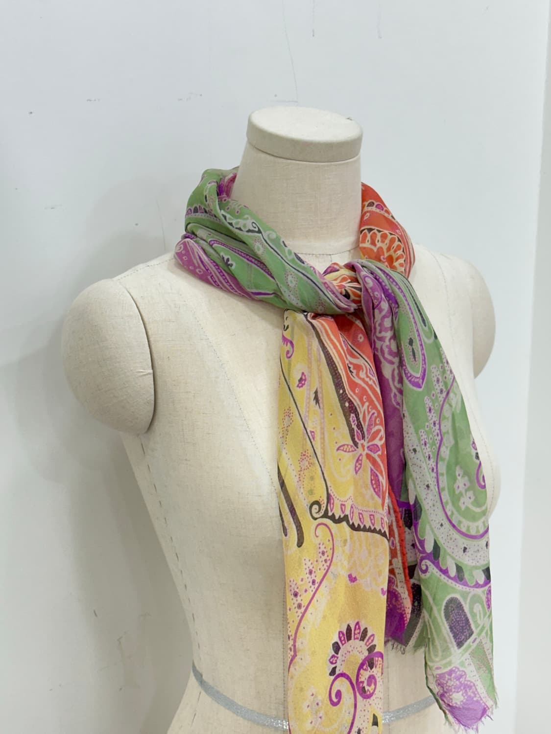 에트로 실크 머플러 상품이미지1