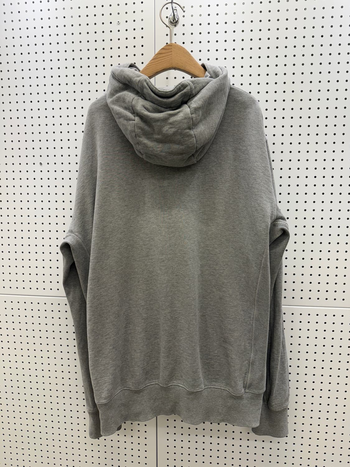 스톤 아일랜드 그레이 컴퍼스 패치 집업 후드 U631 상품이미지3