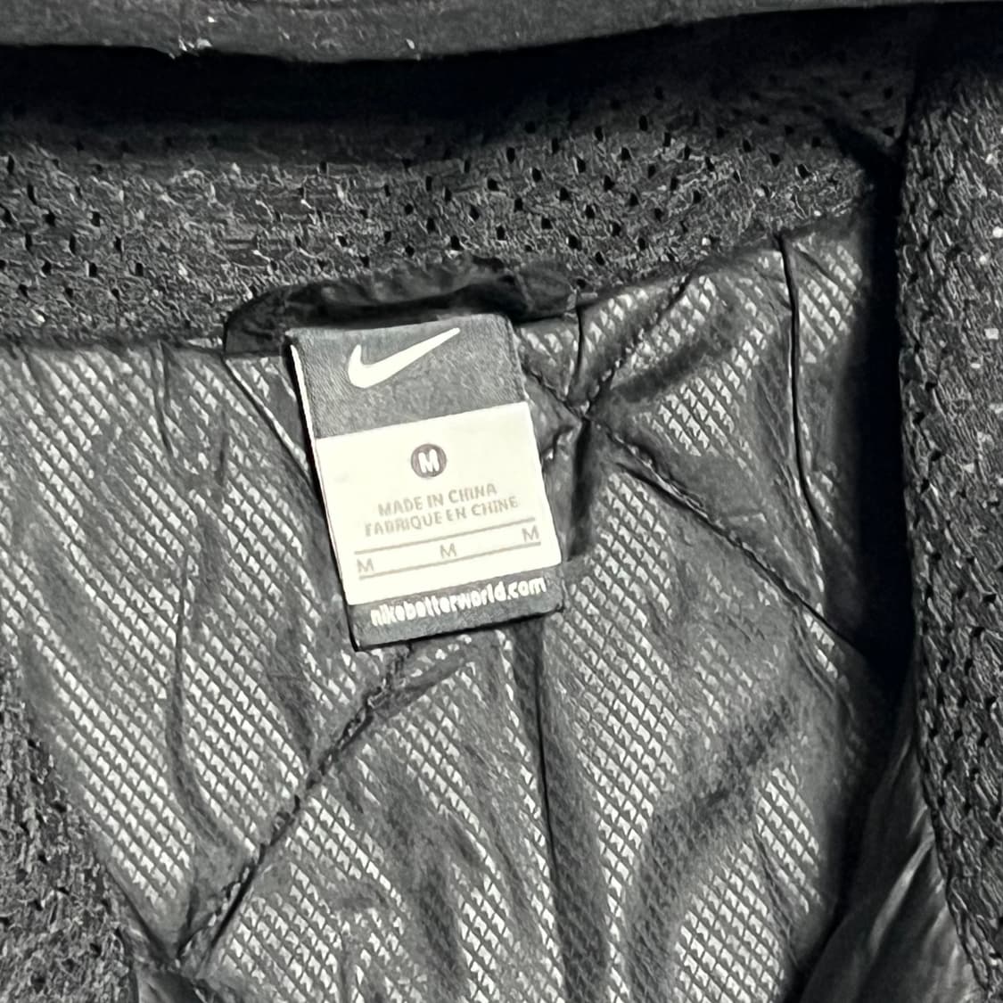 M 나이키 누빔 블랙 스포츠웨어 자켓 상품이미지4