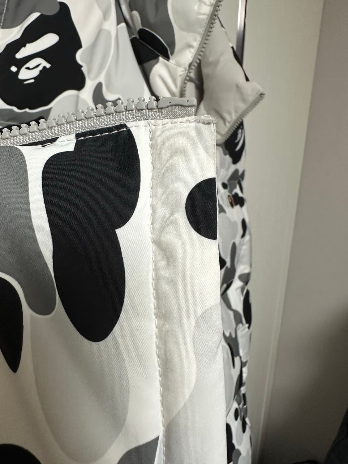 베이프 리버시블 패딩 조끼 (XXL) 상품이미지5