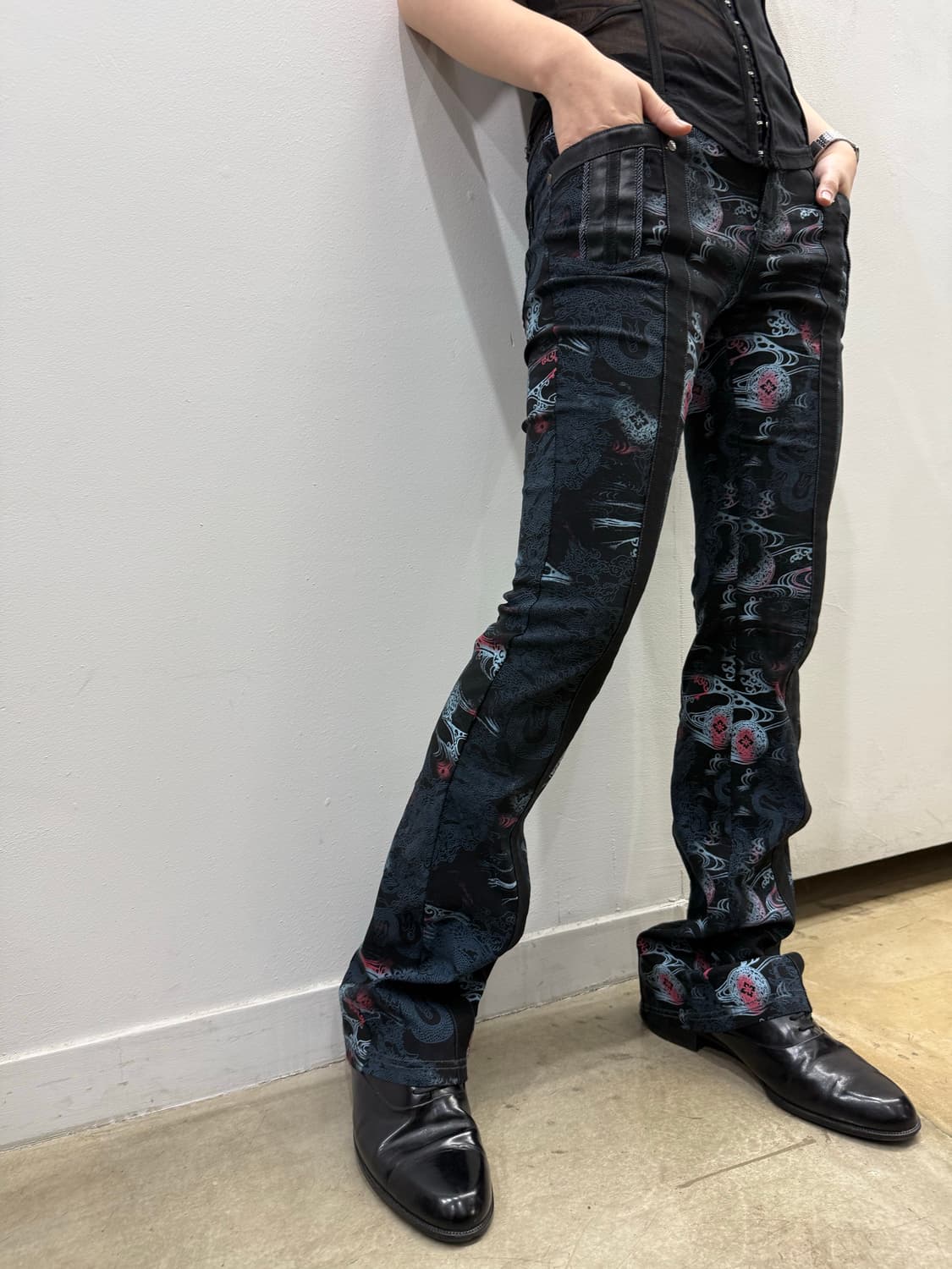 오즈온 오리엔탈 패턴 디테일 매쉬 부츠컷 팬츠 상품이미지7