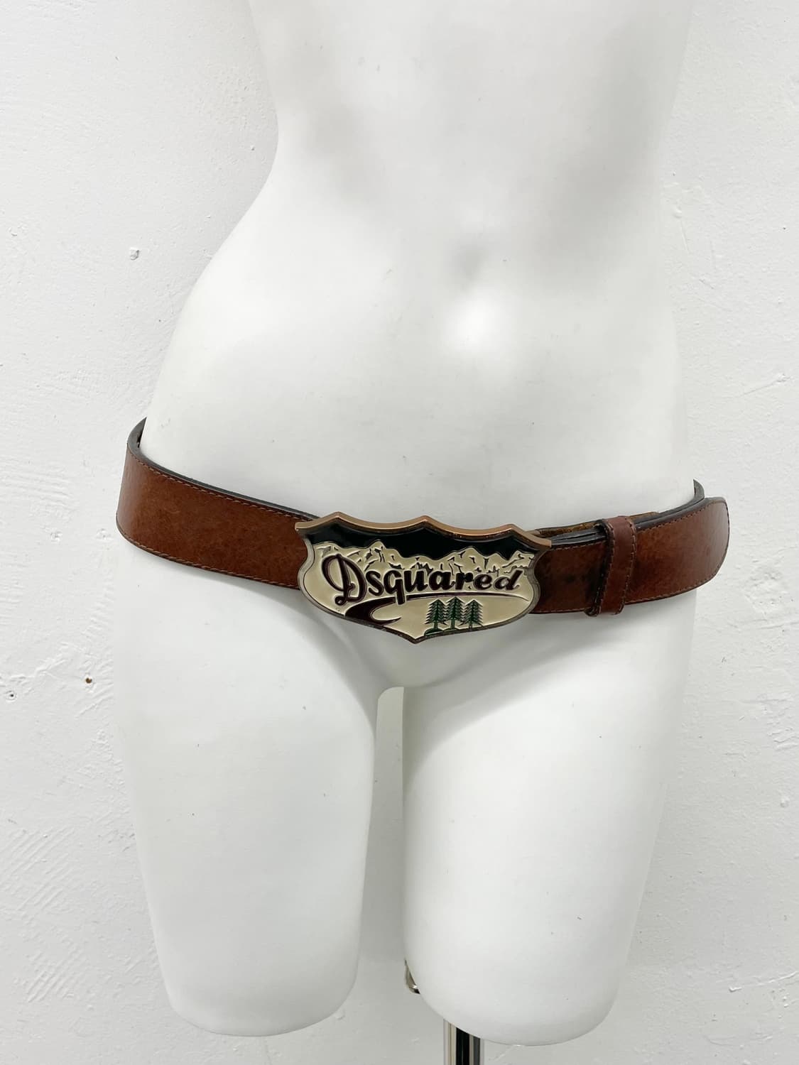 디스퀘어드 리얼레더 로고 버클 벨트 상품이미지1