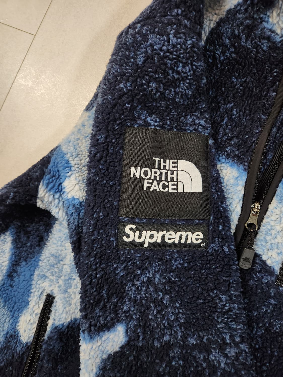 노스페이스 × 슈프림 블리치드 플리스 자켓 상품이미지2