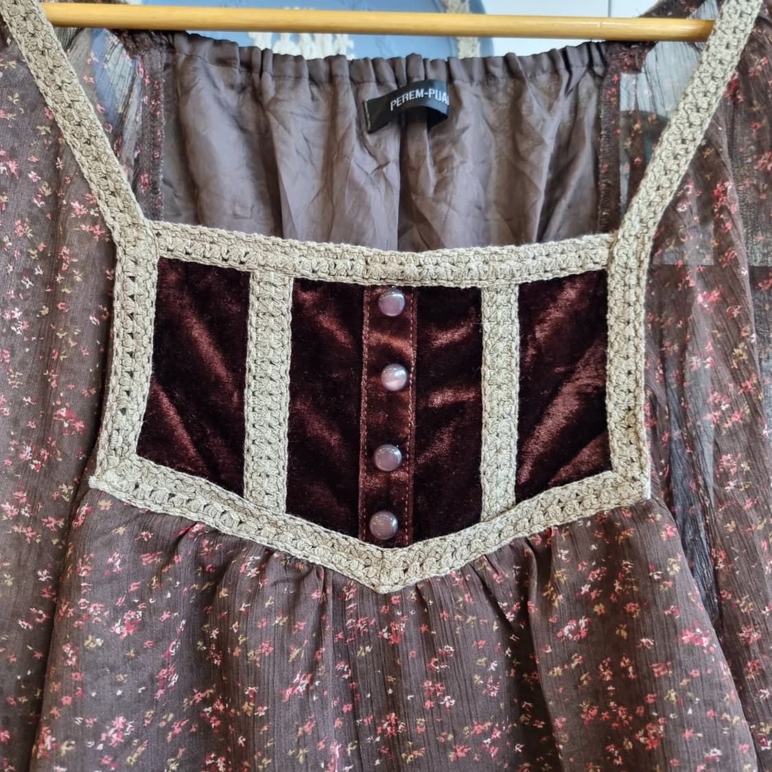 케이프 망또형 쉬폰 플라워 블라우스 상품이미지3