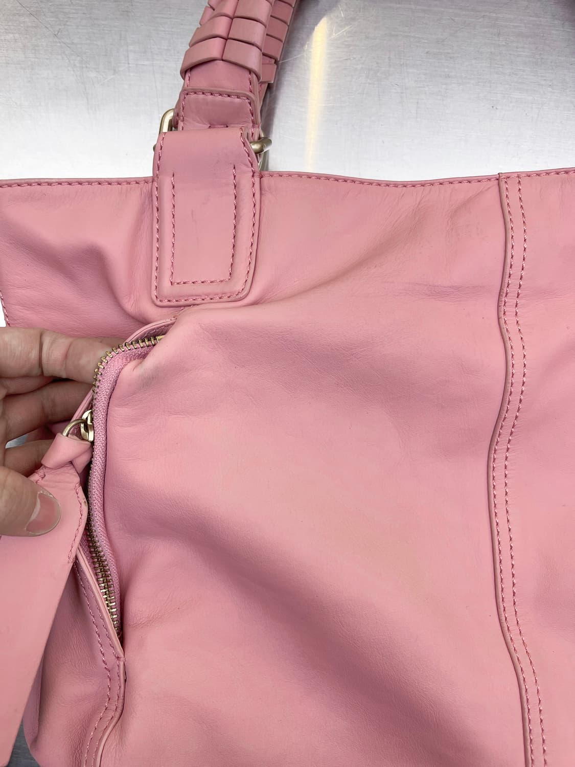 지방시 4G 모노그램 레더백 상품이미지6