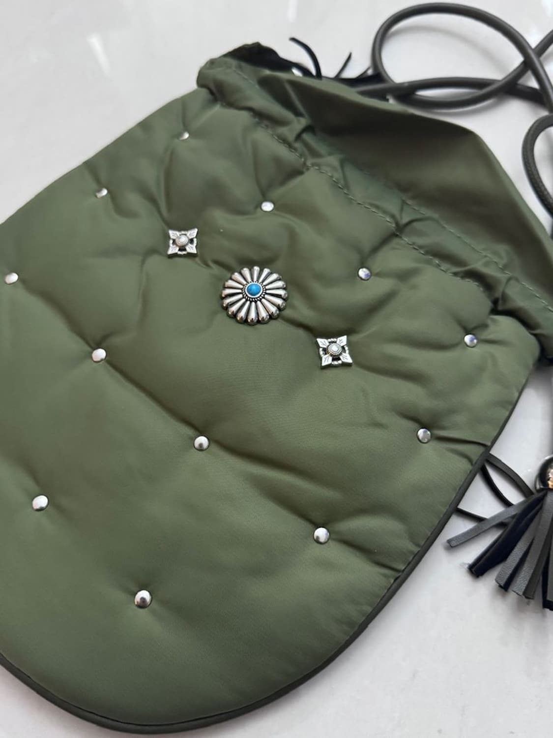 CONCHO SHOULDER BAG 콘초 숄더백 상품이미지2