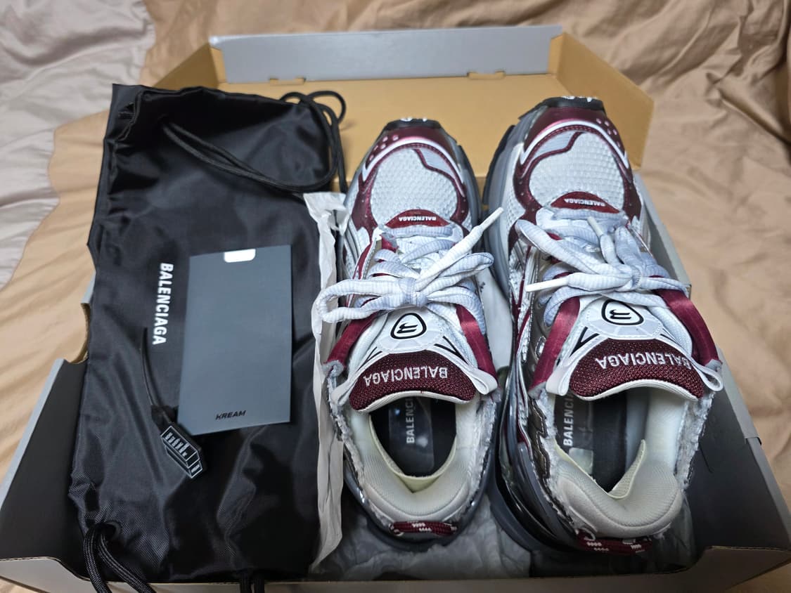 발렌시아가 뉴러너 버건디 40 상품이미지4