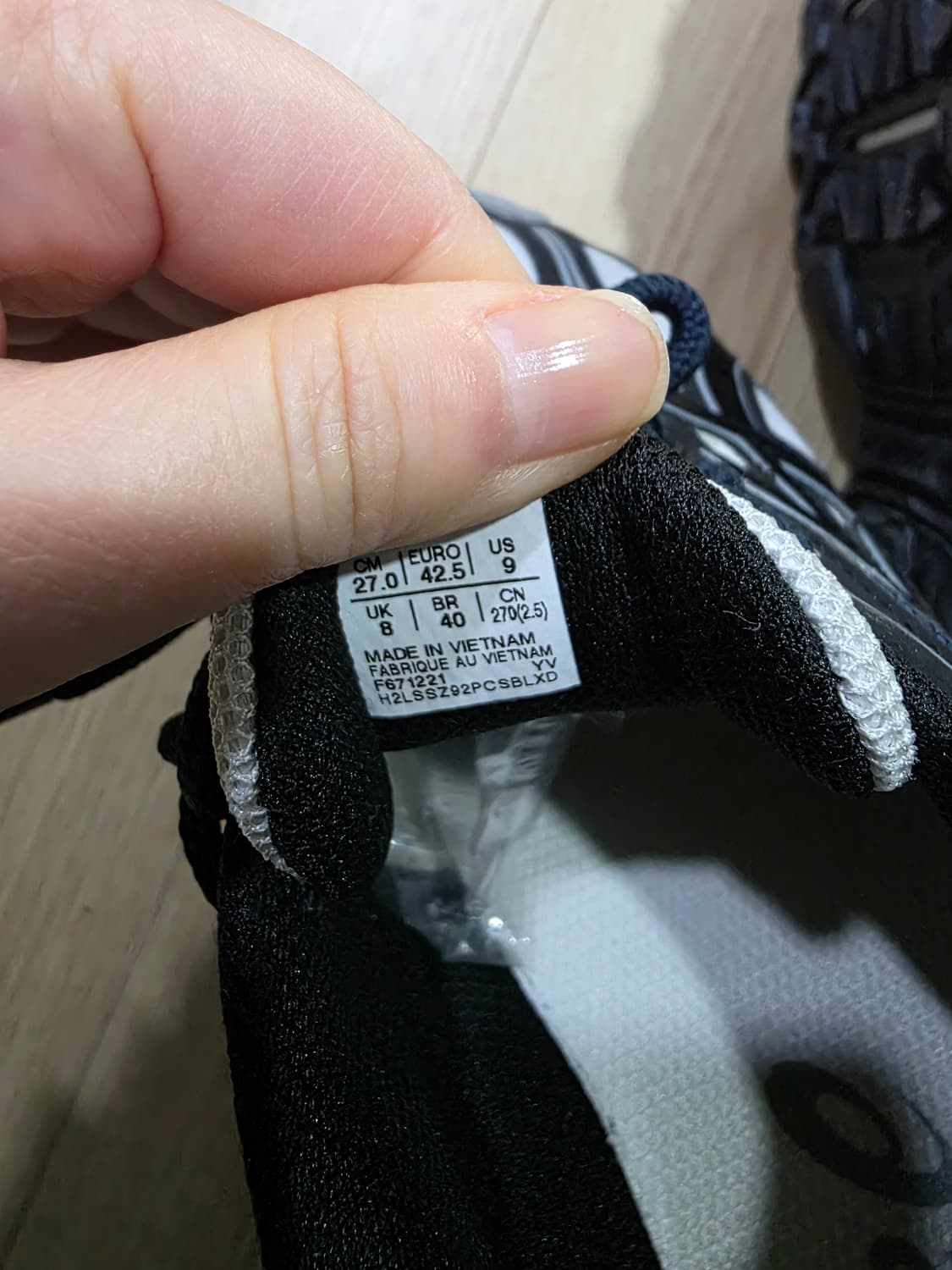 아식스 젤 벤쳐 6 화이트 블랙 색상 등산화 270 상품이미지8