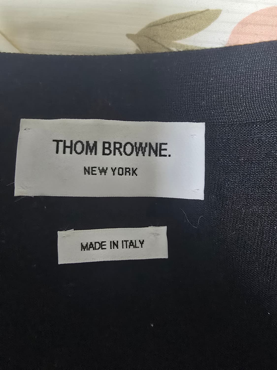 (25FW/새상품급)톰브라운 밀라노스티치 사선 블랙가디건 5사이즈 상품이미지2